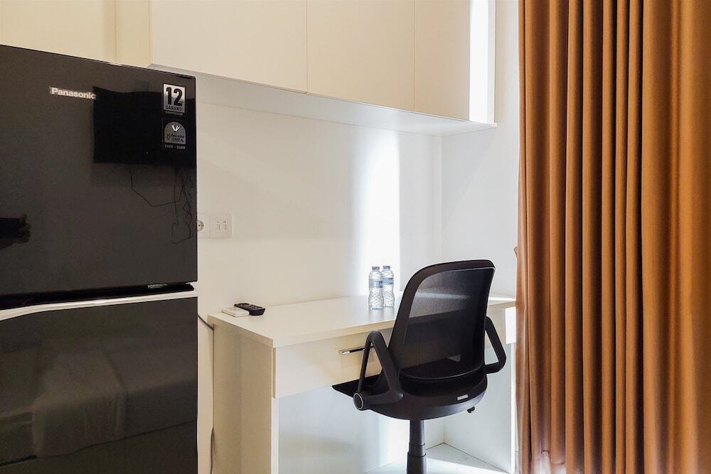 Legok: Homey Studio Room At Sky House Bsd Apartment
