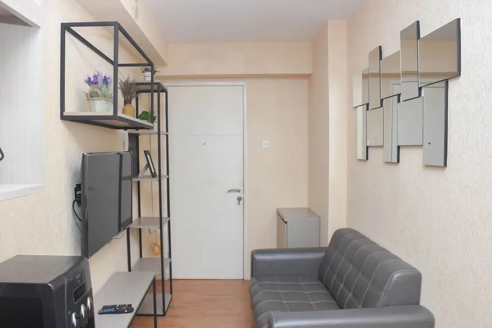 Джакарта: Enjoy Living And Tidy 1Br Bassura City Apartment