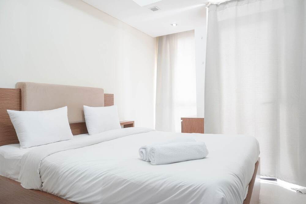 Джакарта: Homey And Tidy Studio Apartment Elpis Residence