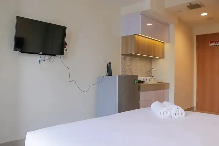 Депок: Comfortable And Strategic Studio Apartment Evenciio Margonda