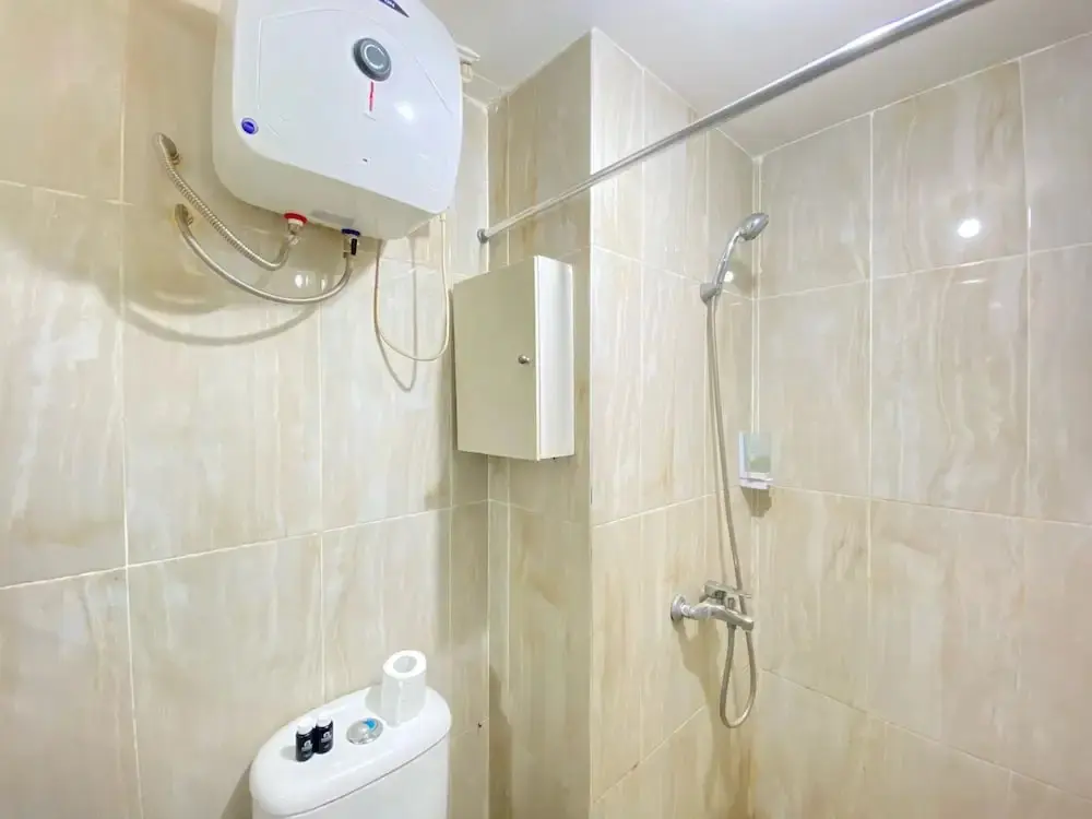 Бандунг: Homey Studio Furnished At Grand Asia Afrika Apartment