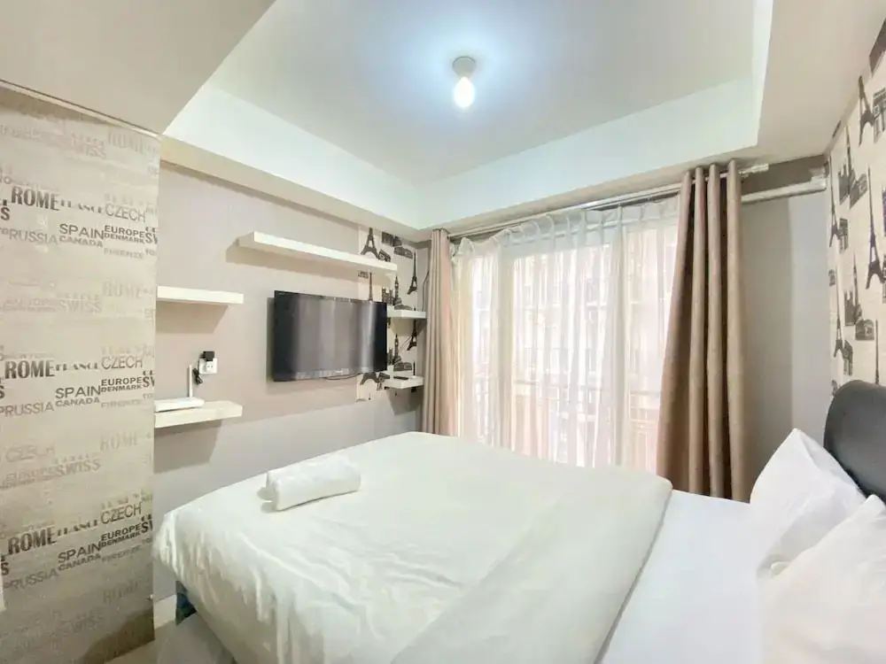 Бандунг: Homey Studio Furnished At Grand Asia Afrika Apartment