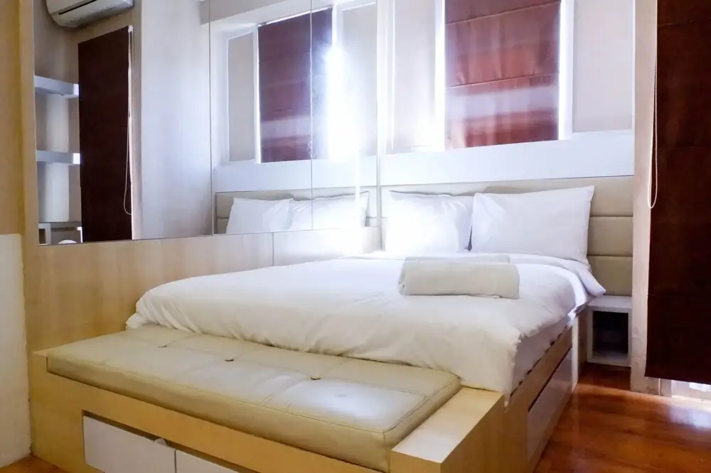 Сурабая: Calm And Relaxing Studio At Puri Mas Apartment