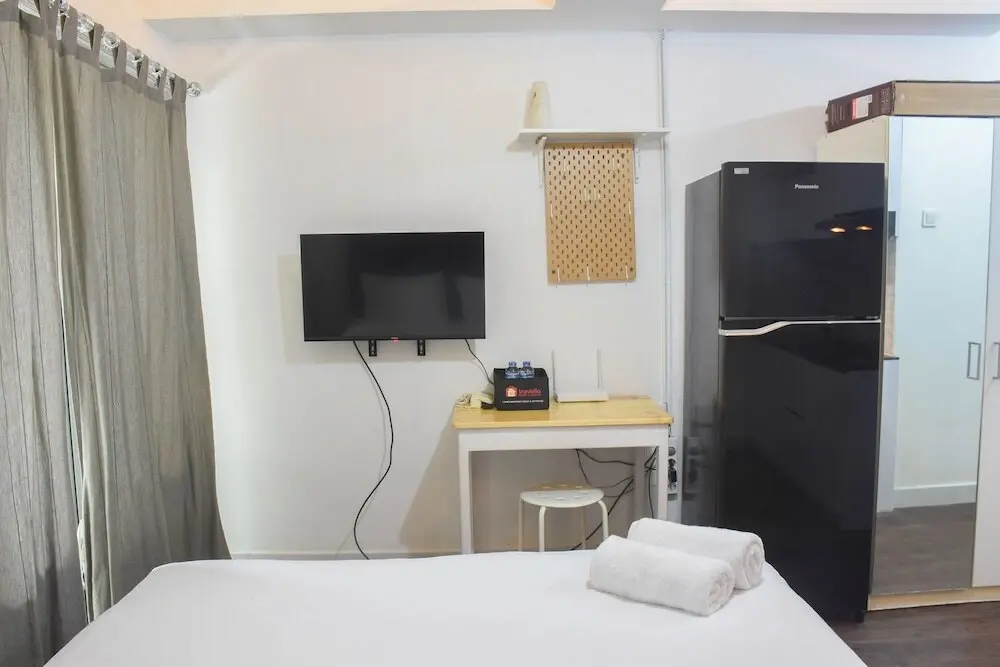 Джакарта: Comfort And Homey Studio At Amethyst Apartment