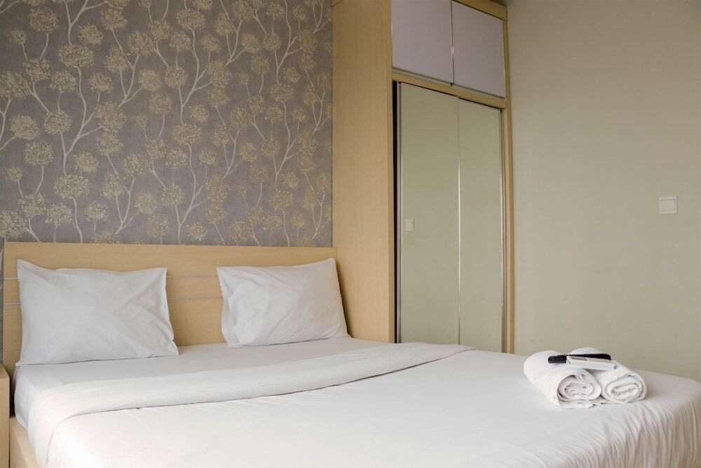 Бекаси: Cozy Living And Tidy Studio At Springlake Summarecon Apartment Bekasi