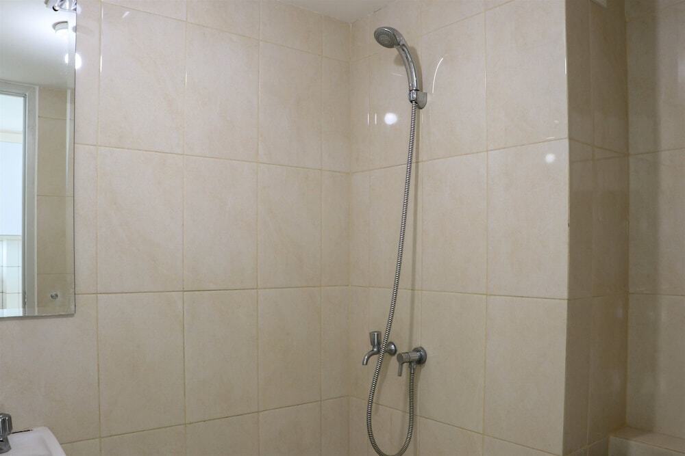 Бекаси: Cozy Living And Tidy Studio At Springlake Summarecon Apartment Bekasi
