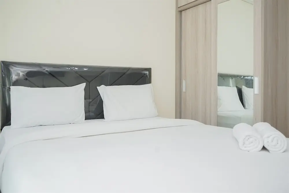 Legok: Homey And Comfort Studio Room Apartment At B Residence