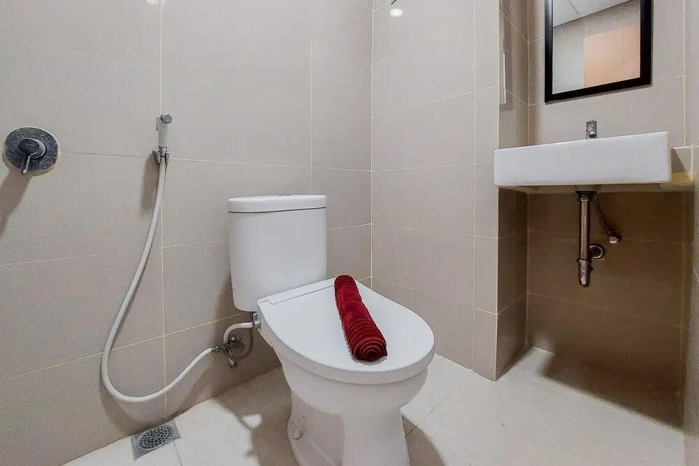 Legok: Homey And Comfort Studio Room Apartment At B Residence