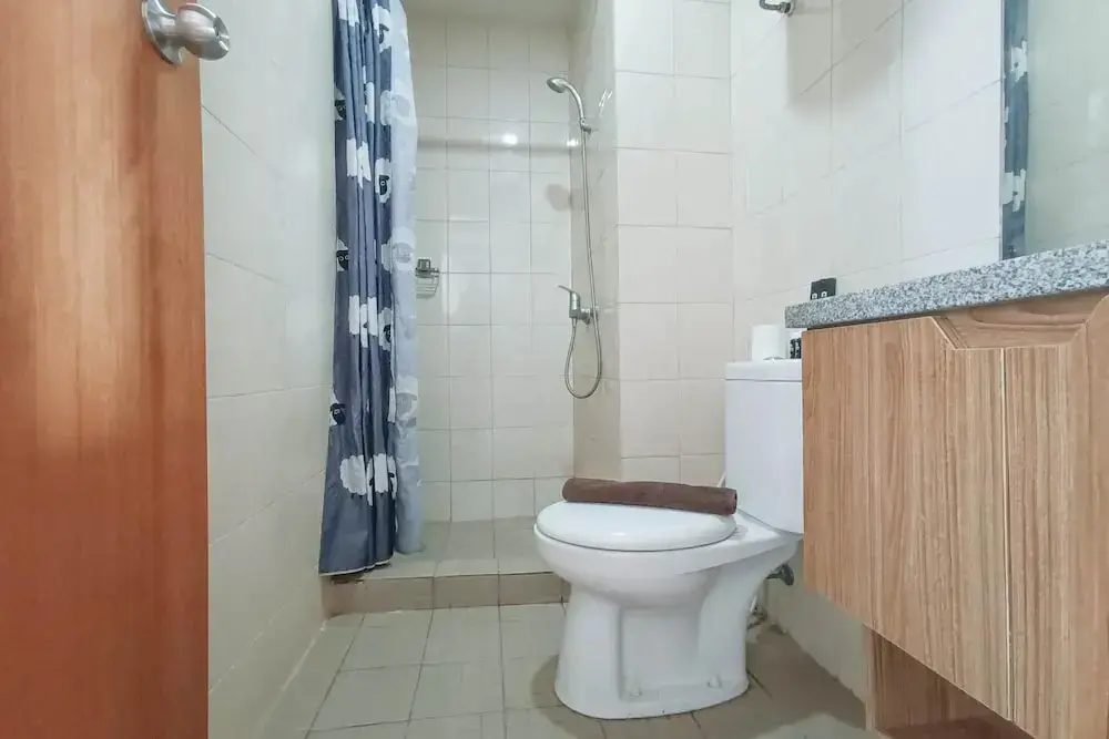 Макассар: Nice And Homey 2Br At Vida View Makasar Apartment