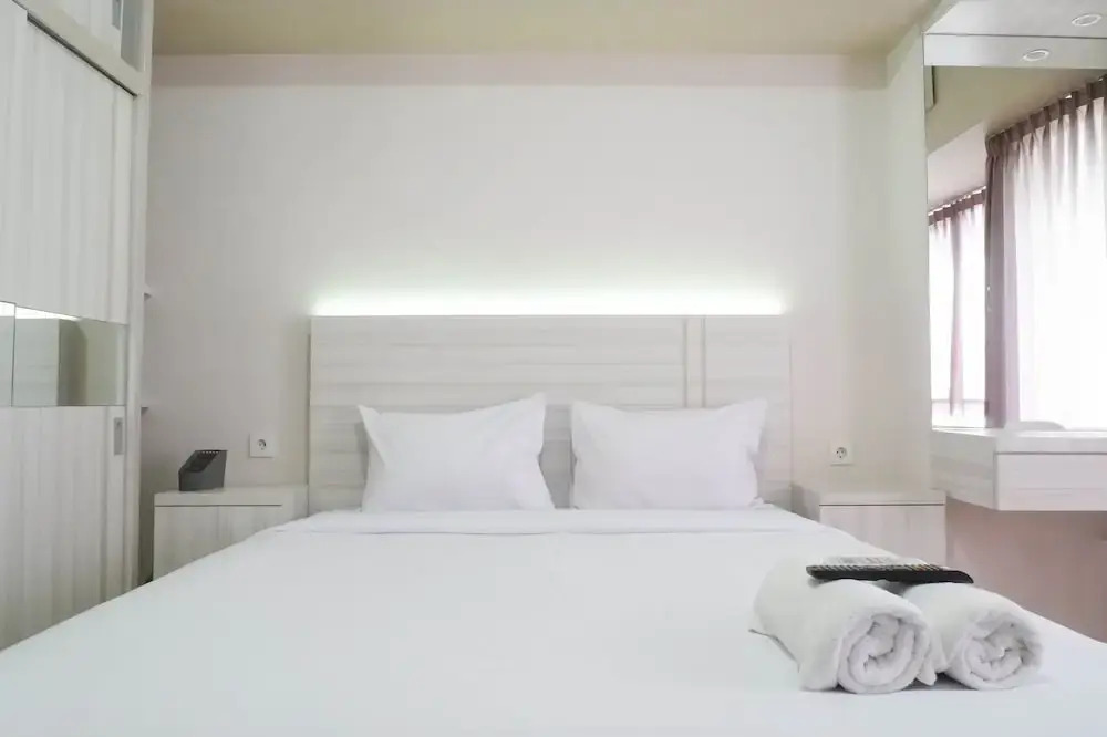 Сурабая: Spacious Studio Apartment Accses To Pakuwon Mall At Tanglin Supermall Mansion