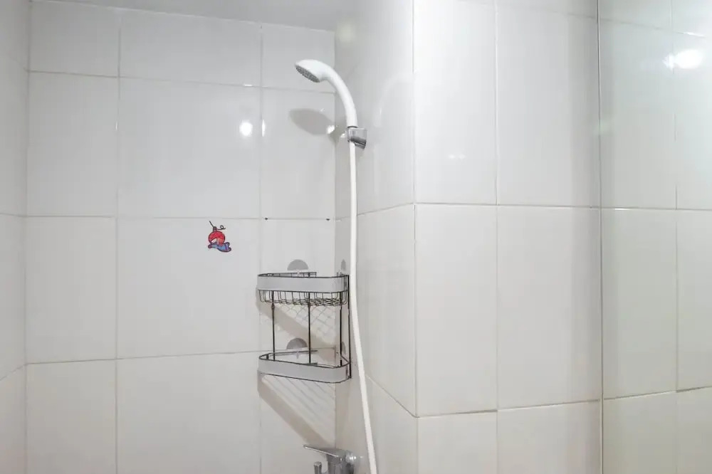 Сурабая: Spacious Studio Apartment Accses To Pakuwon Mall At Tanglin Supermall Mansion