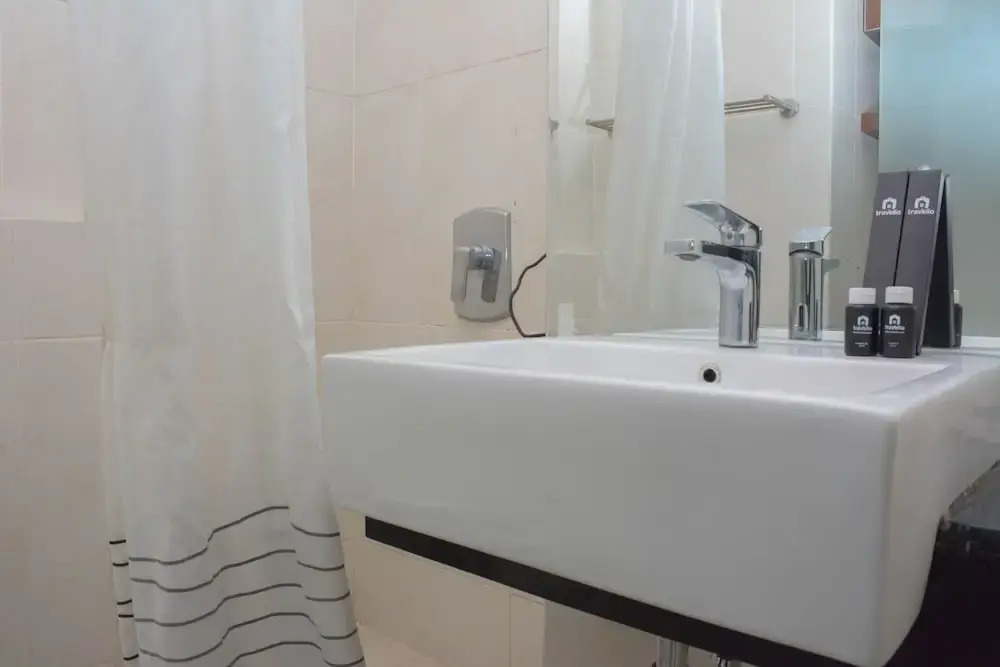 Джакарта: Nice And Comfy Studio Apartment Capitol Park Residence