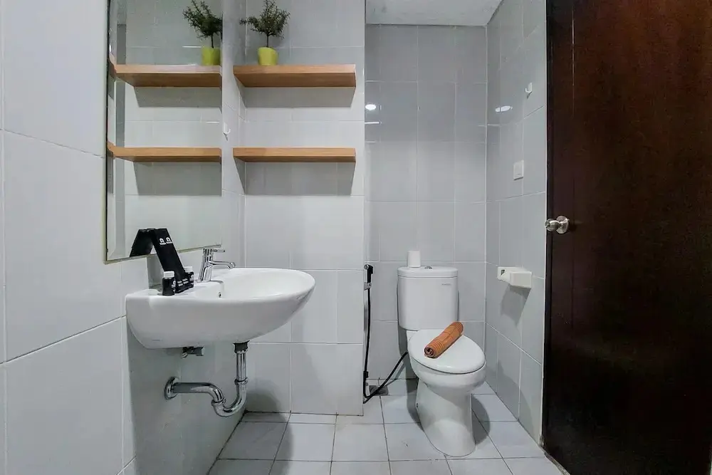 Южный Тангеранг: Elegant And Comfy Studio Casa De Parco Apartment Near Ice Bsd