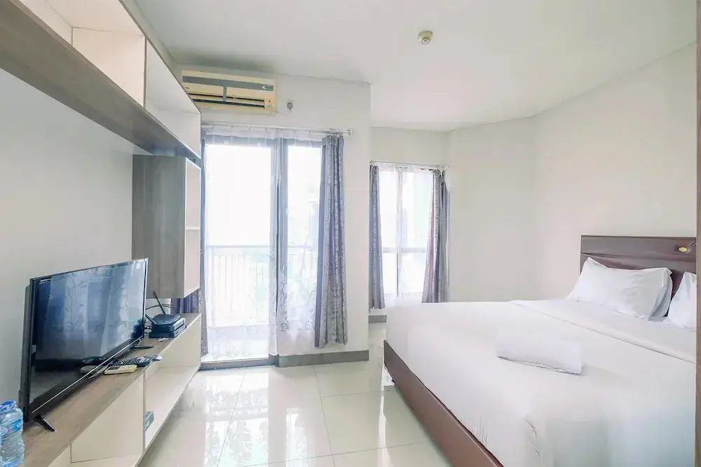 Джакарта: Minimalist And Comfy Studio At Tamansari Semanggi Apartment