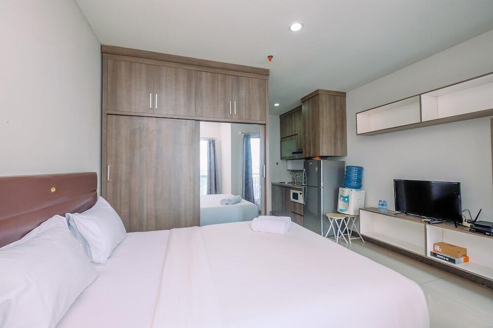 Джакарта: Minimalist And Comfy Studio At Tamansari Semanggi Apartment