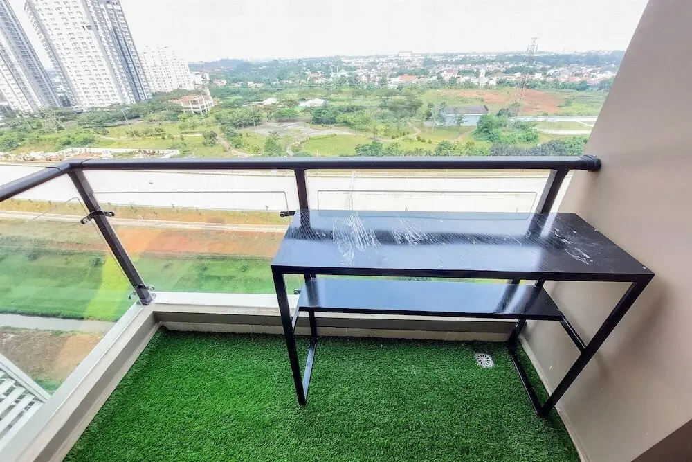 Legok: Restful And Comfy 2Br At Sky House Bsd Apartment By Tarvelio