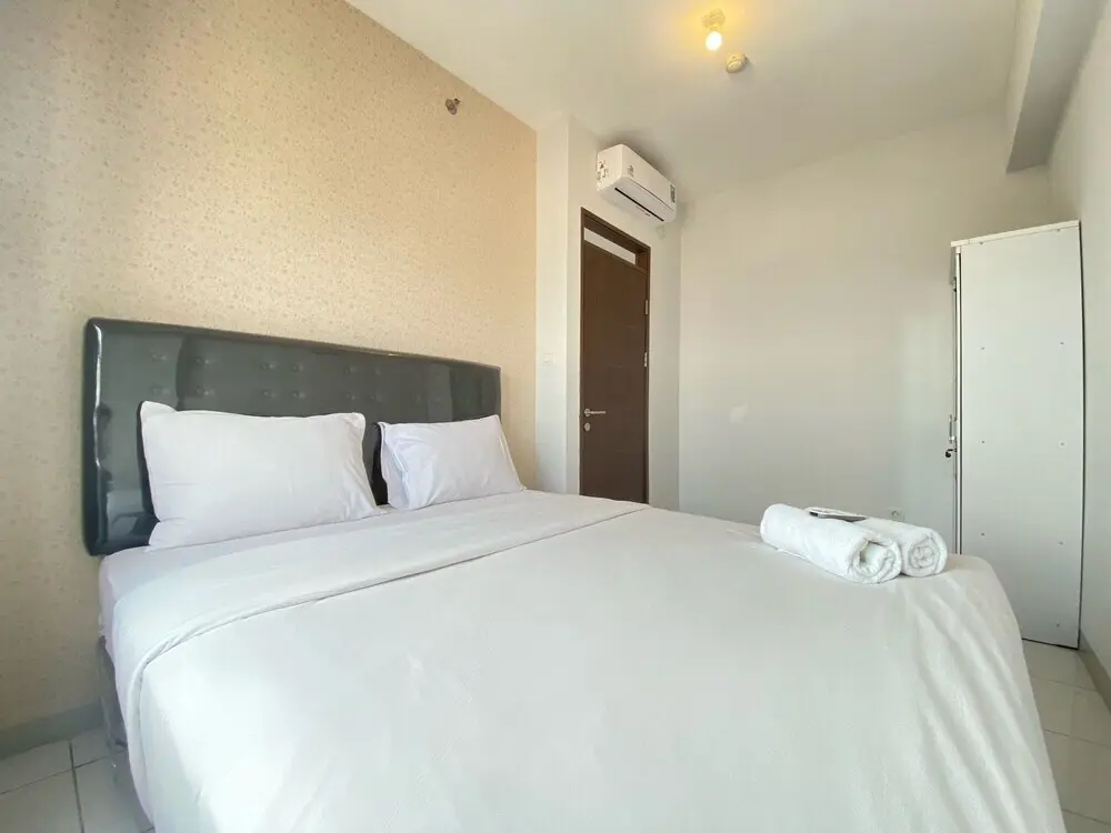 Бандунг: Minimalist 2Br Apartment At Mekarwangi Square