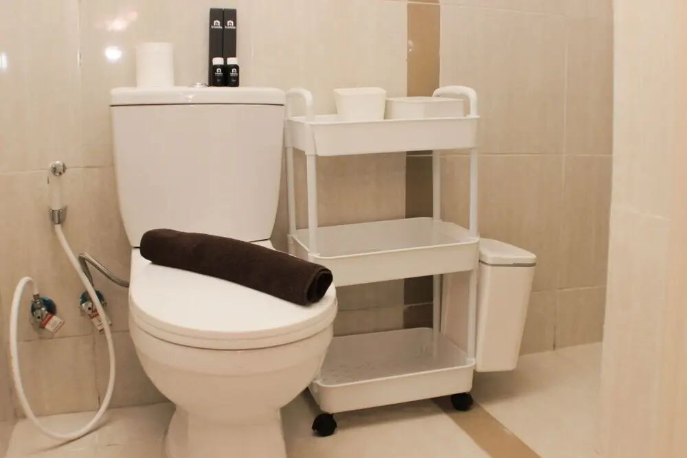 Сибату: Minimalist Design Studio At Meikarta Apartment