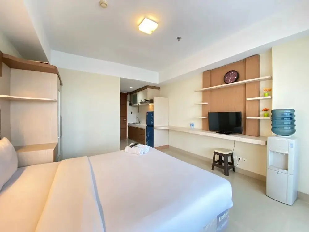 Бандунг: Homey Furnished Studio At Beverly Dago Apartment