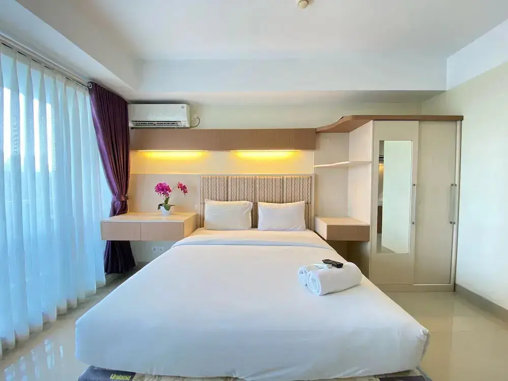 Бандунг: Homey Furnished Studio At Beverly Dago Apartment
