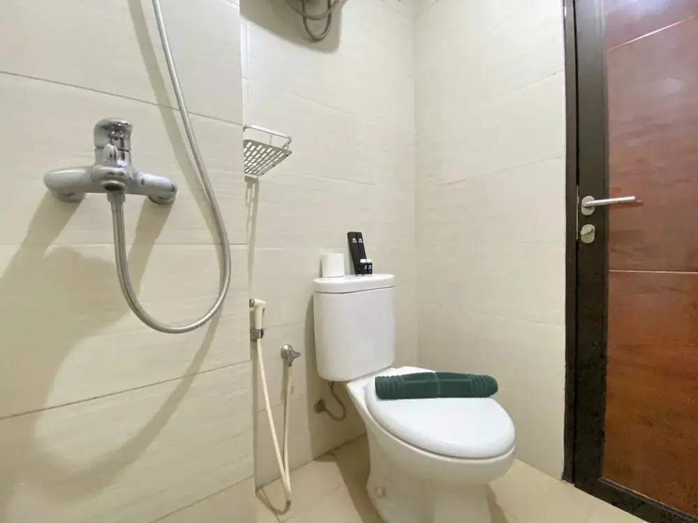Бандунг: Comfy 2Br Apartment At Gateway Pasteur