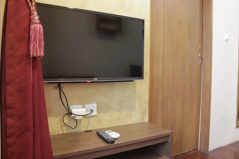 Чимахи: Strategic & Comfy 2Br Apartment At The Edge Near Unjani