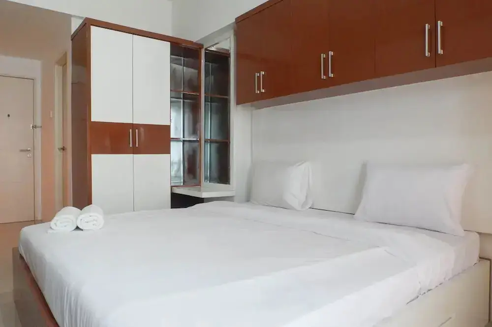 Сурабая: Compact And Cozy Studio Apartment At Orchard Supermall Mansion
