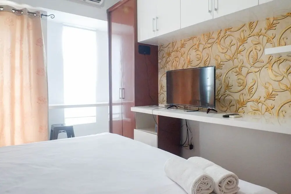 Сурабая: Compact And Cozy Studio Apartment At Orchard Supermall Mansion