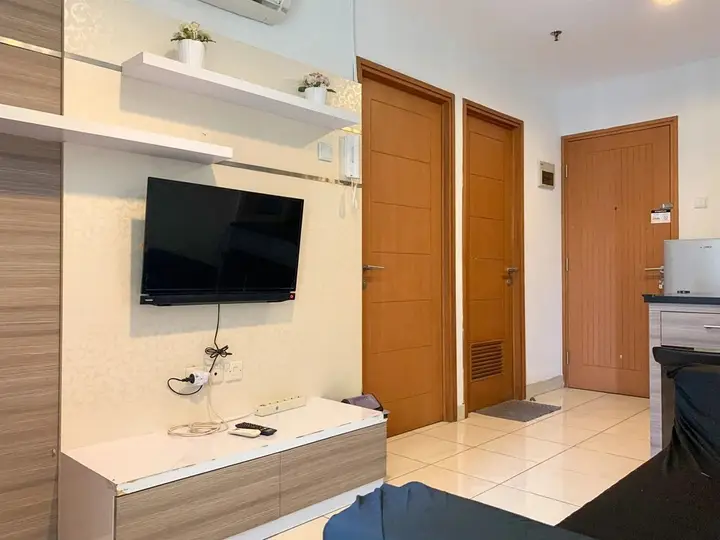 Депок: Warm And Cozy 2Br At Cinere Bellevue Suites Apartment