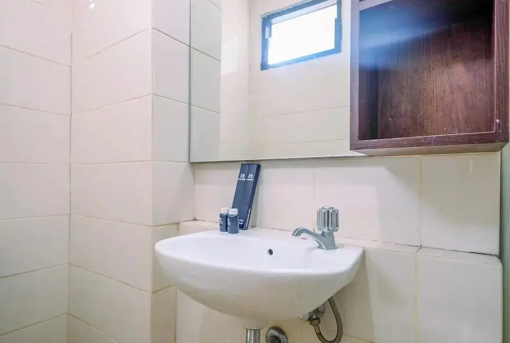 Бекаси: Comfort 2BR at Lagoon Bekasi Town Square Apartment