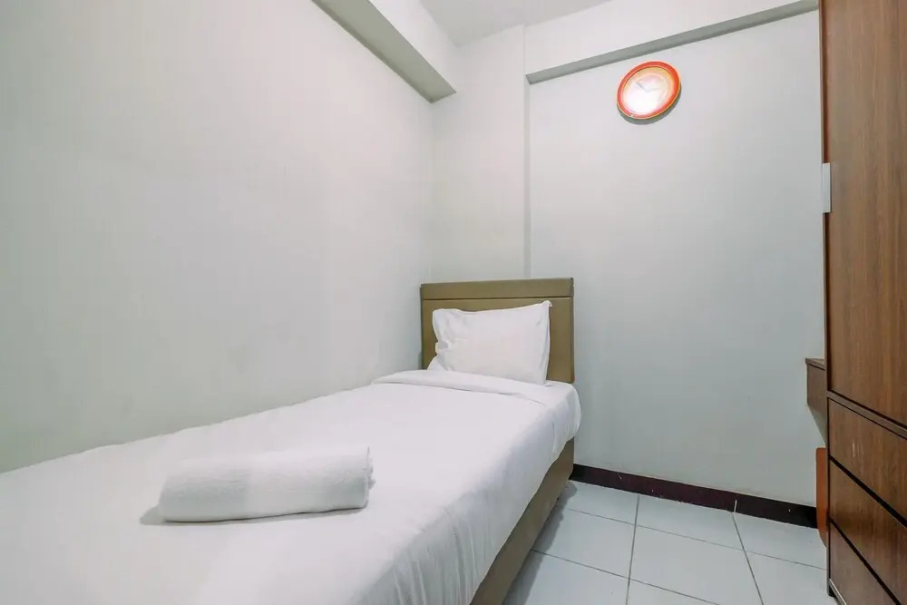 Бекаси: Comfort 2BR at Lagoon Bekasi Town Square Apartment