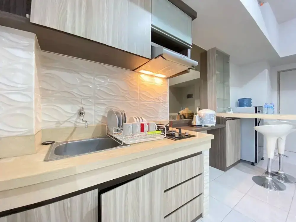 Бандунг: Spacious And Homey 2Br Apartment At Newton Residence