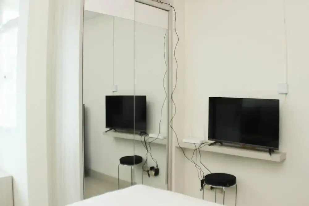 Бекаси: Elegant And Comfy Studio At Grand Kamala Lagoon Apartment