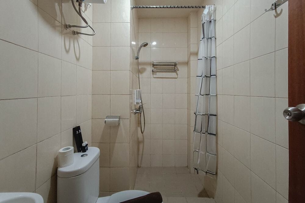 Макассар: Cozy And Compact 2Br At Vida View Makassar