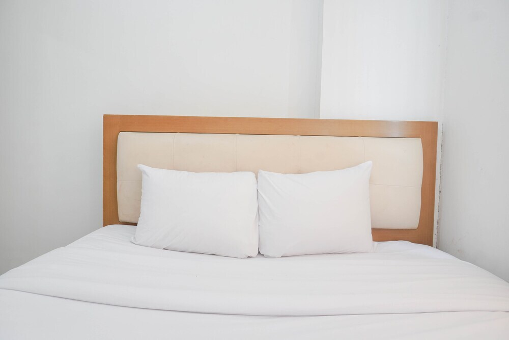 Джакарта: Great Location And Comfy 2Br At Bassura City Apartment