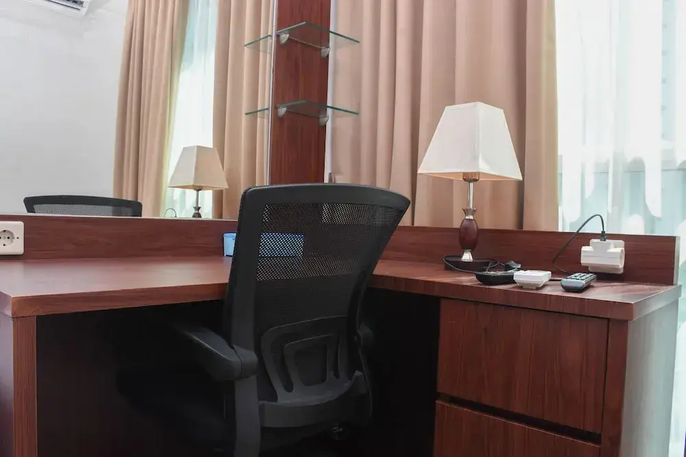 Джакарта: Great Location And Comfy 1Br Apartment At Woodland Park Residence