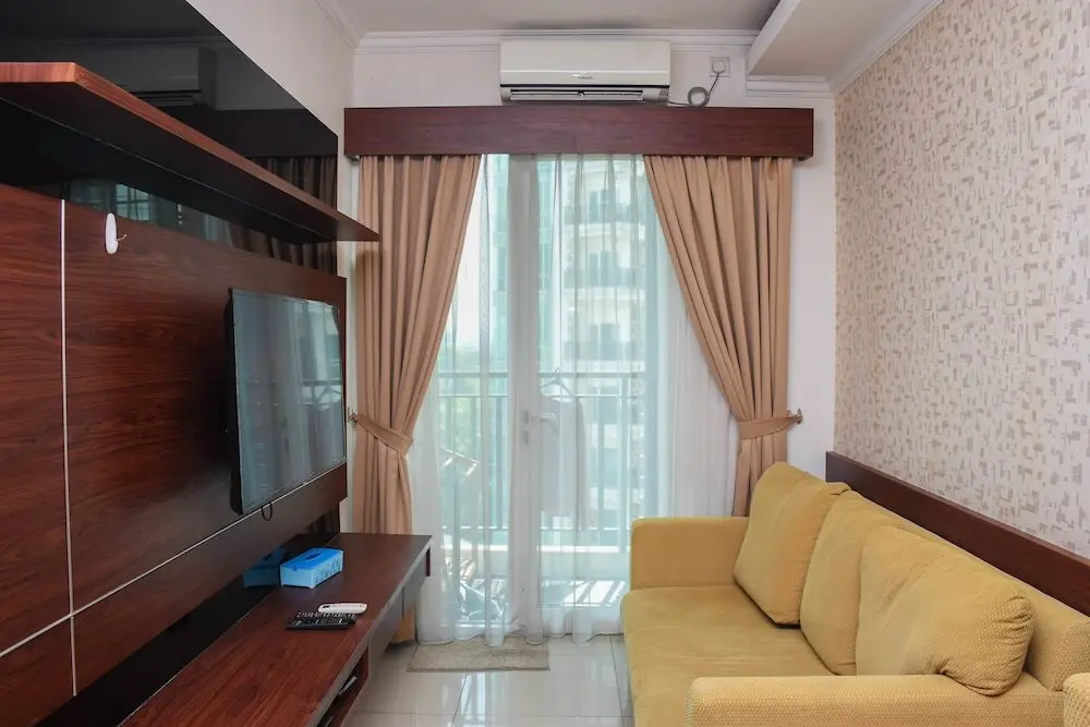 Джакарта: Great Location And Comfy 1Br Apartment At Woodland Park Residence