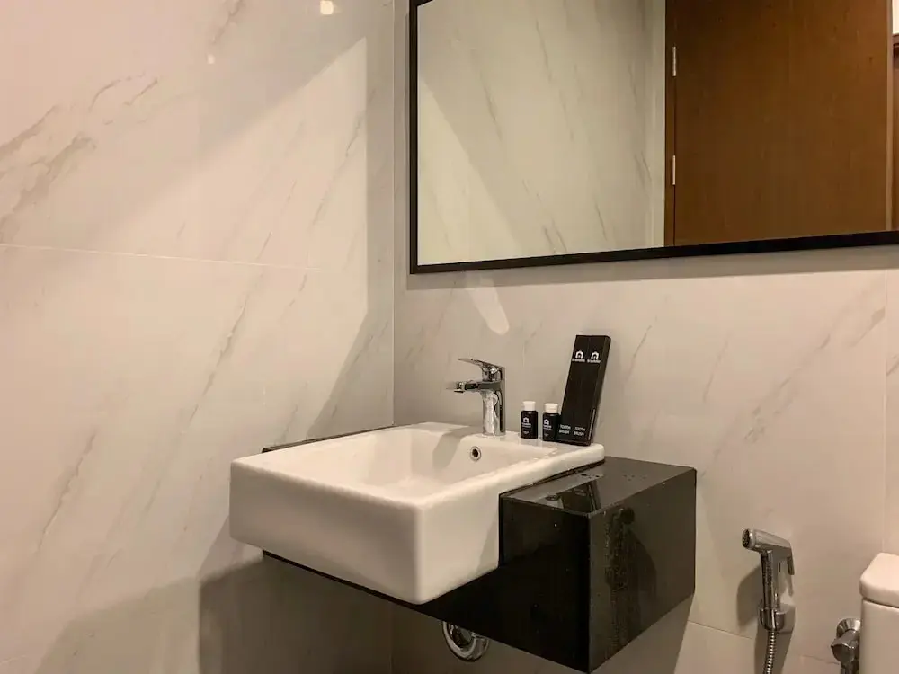 Джакарта: Cozy Living And Tidy 2Br Ciputra World 2 Apartment