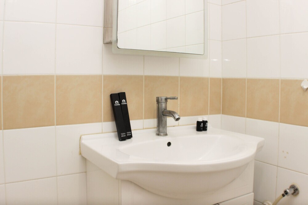 Чикаранг: Cozy Living 2Br At Metropark Condominium Jababeka Apartment