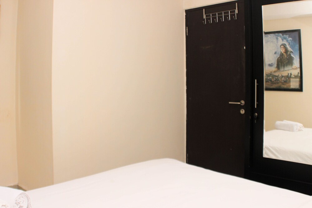 Чикаранг: Cozy Living 2Br At Metropark Condominium Jababeka Apartment