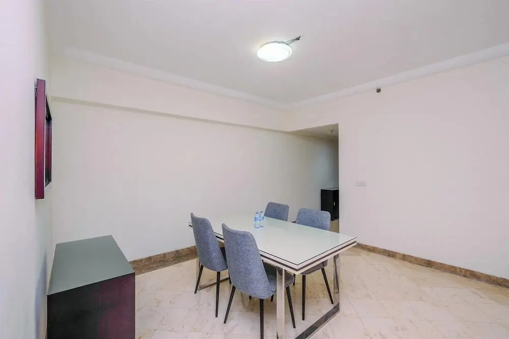 Джакарта: Elegant And Homey 3Br At Bona Vista Apartment
