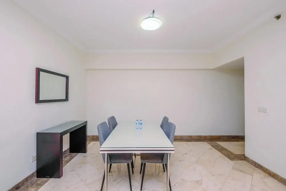 Джакарта: Elegant And Homey 3Br At Bona Vista Apartment