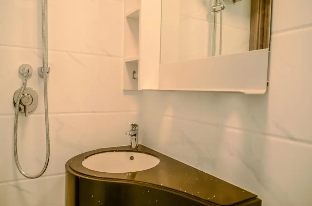 Legok: Elegant And Comfy Studio Sky House Bsd Apartment
