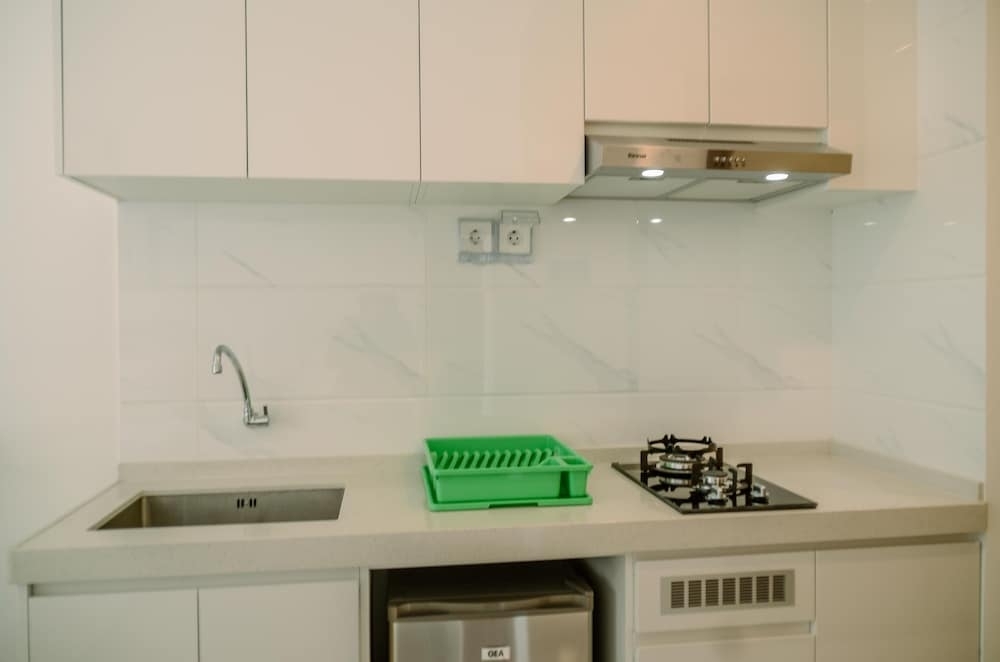 Legok: Elegant And Comfy Studio Sky House Bsd Apartment