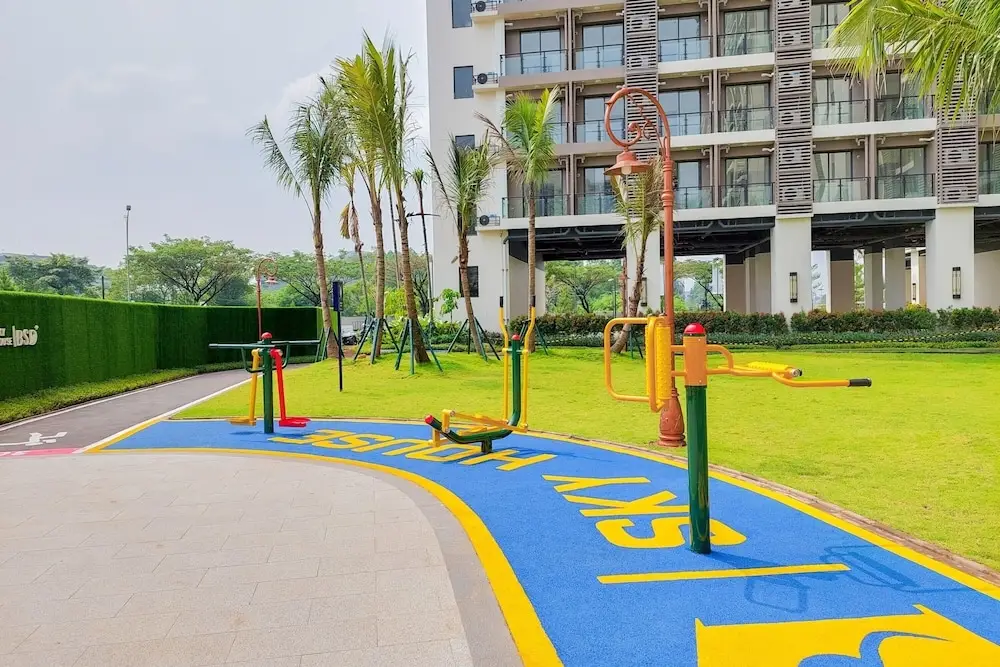 Legok: Elegant And Comfy Studio Sky House Bsd Apartment
