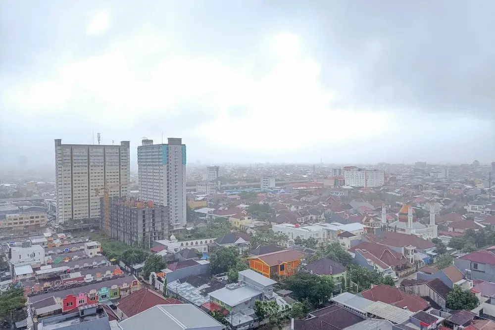 Макассар: Nice And Homey 2Br At Vida View Makassar Apartment