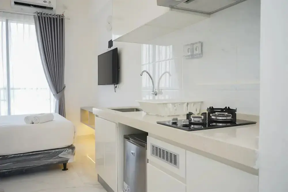 Legok: Fully Furnished And Tidy Studio Sky House Bsd Apartment