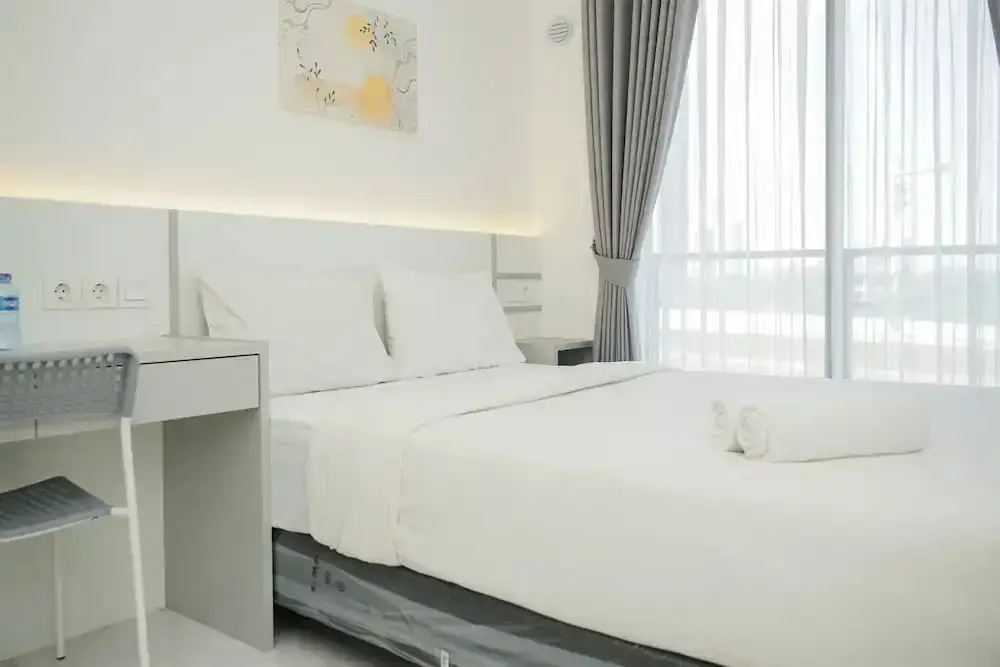 Legok: Fully Furnished And Tidy Studio Sky House Bsd Apartment