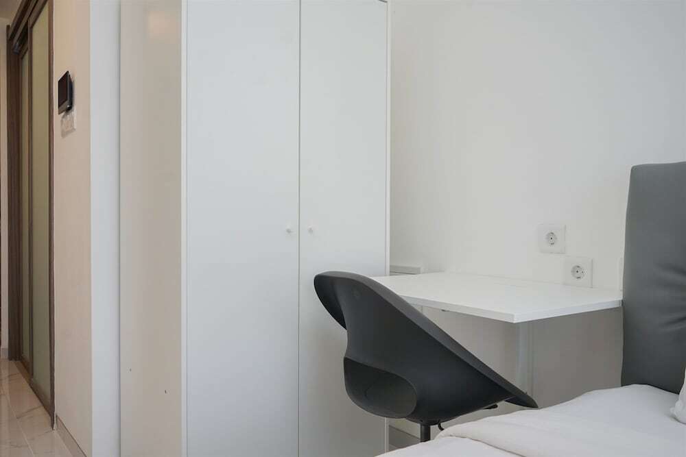 Legok: Nice And Homey Studio Room At Sky House Bsd Apartment