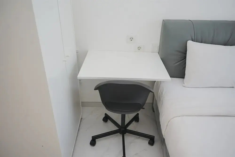 Legok: Nice And Homey Studio Room At Sky House Bsd Apartment